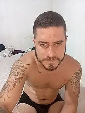 Snapshot of casado031999 chatting on 09-22-25, 02:06 casado031999 online show from 09-22-25, 02:06