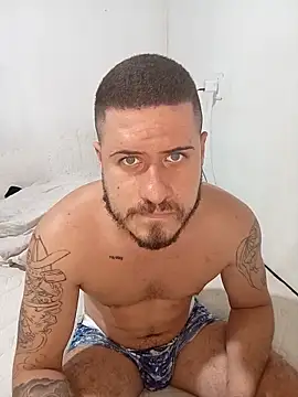 Snapshot of casado031999 chatting on 09-27-25, 09:43 casado031999 online show from 09-27-25, 09:43