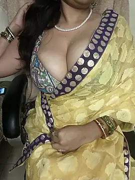 Hey Jully online show from 11-11-25, 04:51