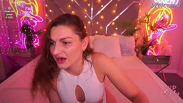 EllaGoldenn online show from 01-31-26, 10:08