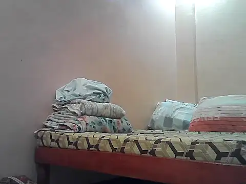 Snapshot of Amarrahlyn chatting on 06-20-26, 11:04 Amarrahlyn online show from 06-20-26, 11:04