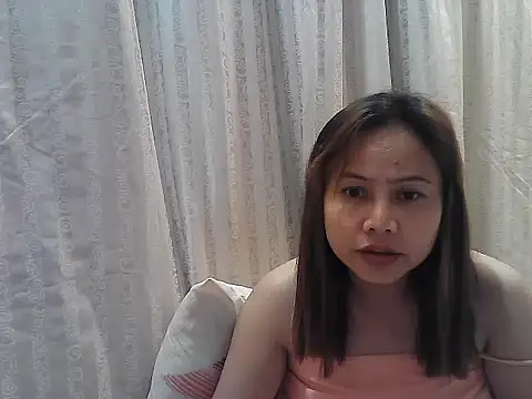 Snapshot of Amarrahlyn chatting on 05-06-26, 09:35 Amarrahlyn online show from 05-06-26, 09:35