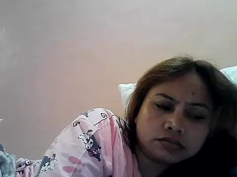 Snapshot of Amarrahlyn chatting on 06-02-26, 12:05 Amarrahlyn online show from 06-02-26, 12:05