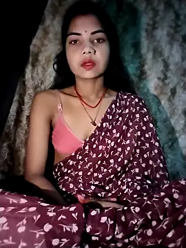 Snapshot of PRACHI-743 chatting on 10-28-25, 01:17 PRACHI-743 online show from 10-28-25, 01:17