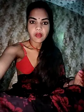 Snapshot of PRACHI-743 chatting on 10-29-25, 01:04 PRACHI-743 online show from 10-29-25, 01:04