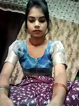 Snapshot of PRACHI-743 chatting on 11-18-25, 01:43 PRACHI-743 online show from 11-18-25, 01:43