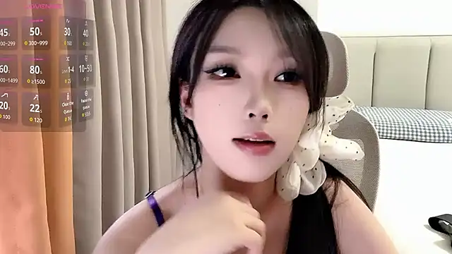 Snapshot of Puppy-12 chatting on 10-07-25, 09:54 Puppy-12 online show from 10-07-25, 09:54