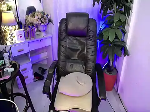 AngelitaDeputouch online show from 04-11-26, 08:29