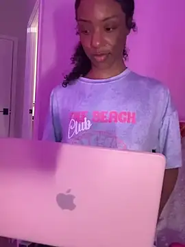 LoveDreaux online show from 03-31-26, 06:59