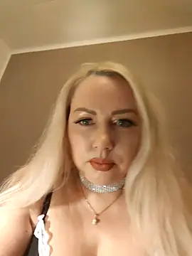 MarinaMargo online show from 11-10-25, 09:31