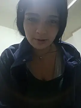 Snapshot of Sweet_sinnn chatting on 11-14-25, 02:04 Sweet sinnn online show from 11-14-25, 02:04