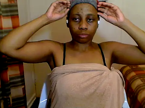 Snapshot of Bustygoddess2525 chatting on 10-06-25, 07:58 Bustygoddess2525 online show from 10-06-25, 07:58