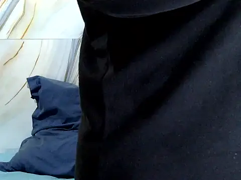 Snapshot of best_frnd chatting on 12-04-25, 07:13 best frnd online show from 12-04-25, 07:13