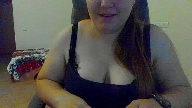 Snapshot of Liza-Mendez chatting on 10-08-25, 05:20 Liza-Mendez online show from 10-08-25, 05:20