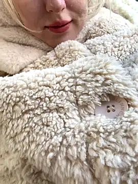 RonnieKiss online show from 10-18-25, 05:31