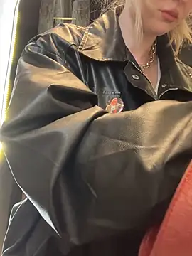 RonnieKiss online show from 09-25-25, 03:45