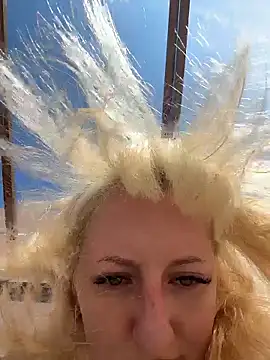 RonnieKiss online show from 02-05-26, 07:37