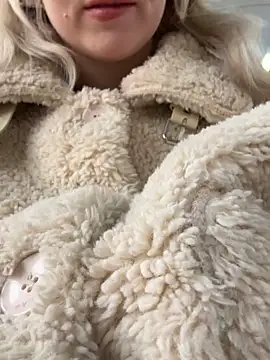 RonnieKiss online show from 10-24-25, 03:16