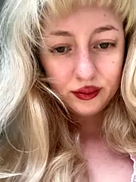 RonnieKiss online show from 12-15-25, 03:56