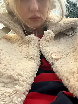 RonnieKiss online show from 10-30-25, 05:39