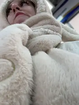 RonnieKiss online show from 04-11-26, 09:02