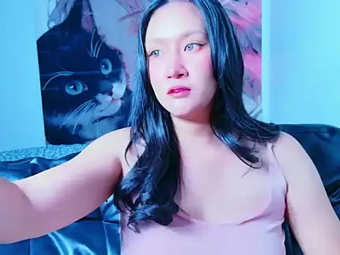 Lalacream12 online show from 10-17-25, 09:45