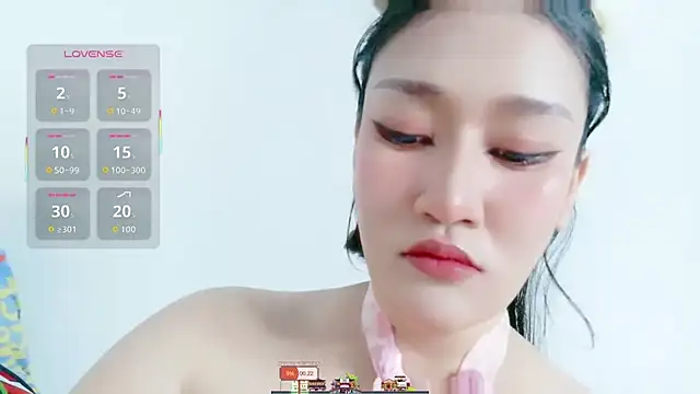 Lalacream12 online show from 12-22-25, 10:37