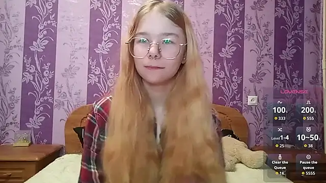 Snapshot of Lutangogansit chatting on 02-01-26, 02:54 Lutangogansit online show from 02-01-26, 02:54