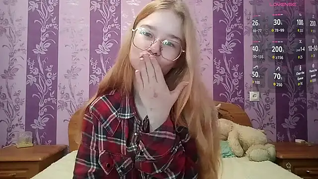 Snapshot of Lutangogansit chatting on 02-08-26, 03:26 Lutangogansit online show from 02-08-26, 03:26