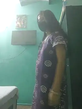 Snapshot of Cute-Charvii chatting on 09-24-25, 04:57 Cute-Charvii online show from 09-24-25, 04:57