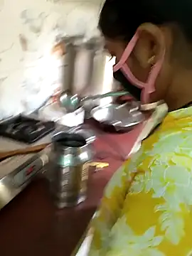 Snapshot of Cute-Charvii chatting on 10-29-25, 06:12 Cute-Charvii online show from 10-29-25, 06:12