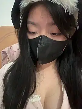 Snapshot of AZ37866 chatting on 02-15-26, 02:27 AZ37866 online show from 02-15-26, 02:27