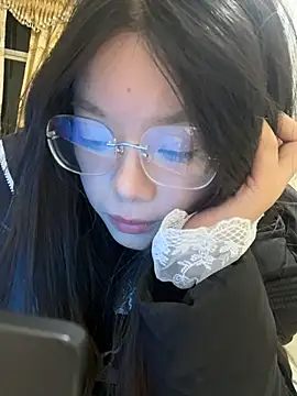 AZ37866 online show from 11-20-25, 02:07