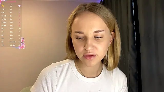 TanekaBoitel online show from 10-13-25, 10:39