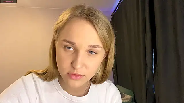 TanekaBoitel online show from 10-08-25, 10:06