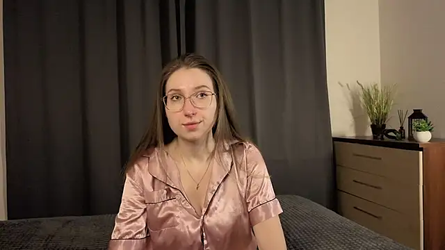 DaliaRadtke online show from 12-14-25, 06:46