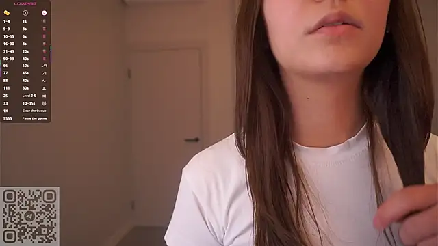 AdrianaCoenen online show from 10-13-25, 06:42