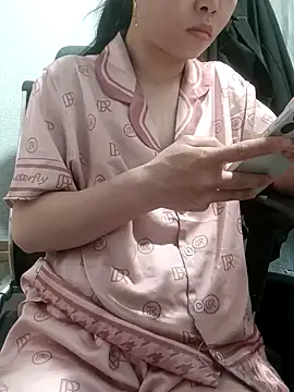 Minssara20 online show from 12-21-25, 01:19