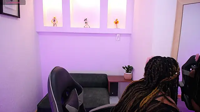 Snapshot of onyx_ebony chatting on 10-07-25, 01:12 onyx ebony online show from 10-07-25, 01:12
