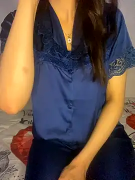 Snapshot of MayaarTop chatting on 10-07-25, 10:33 MayaarTop online show from 10-07-25, 10:33