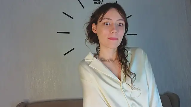 DelilahConsalvo online show from 09-19-25, 06:23