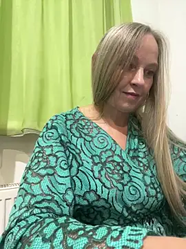 B i r d i e online show from 09-23-25, 06:59