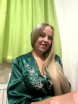 B i r d i e online show from 09-25-25, 06:25