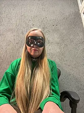 B i r d i e online show from 09-29-25, 10:22