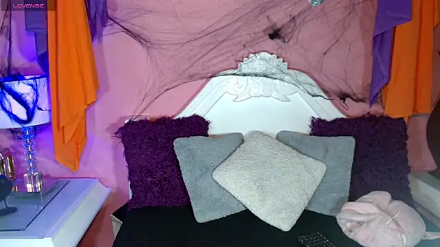  IsabellaRousse online show from 11-02-25, 07:52