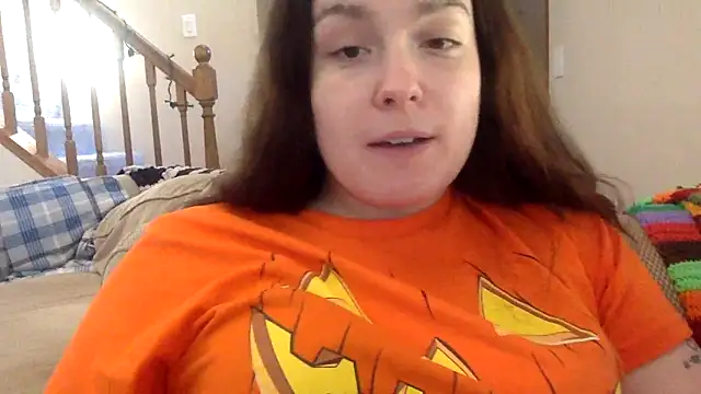 Snapshot of bigbutttmilf chatting on 10-30-25, 03:53 bigbutttmilf online show from 10-30-25, 03:53