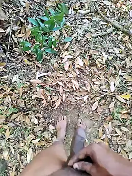 Snapshot of DICKLANKA chatting on 09-30-25, 07:03 DICKLANKA online show from 09-30-25, 07:03