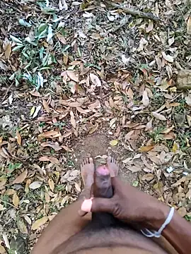 Snapshot of DICKLANKA chatting on 10-02-25, 07:01 DICKLANKA online show from 10-02-25, 07:01