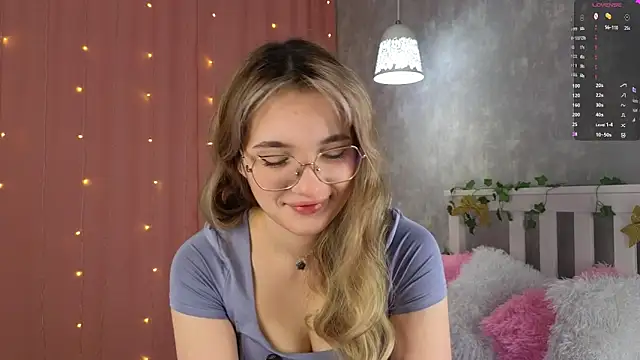 vivyboo111 online show from 12-20-25, 08:22