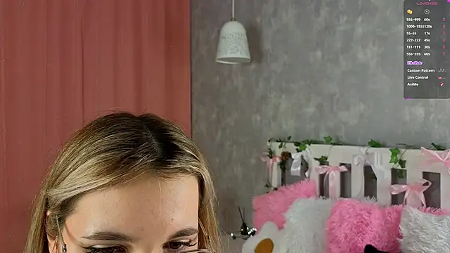 vivyboo111 online show from 02-10-26, 07:57